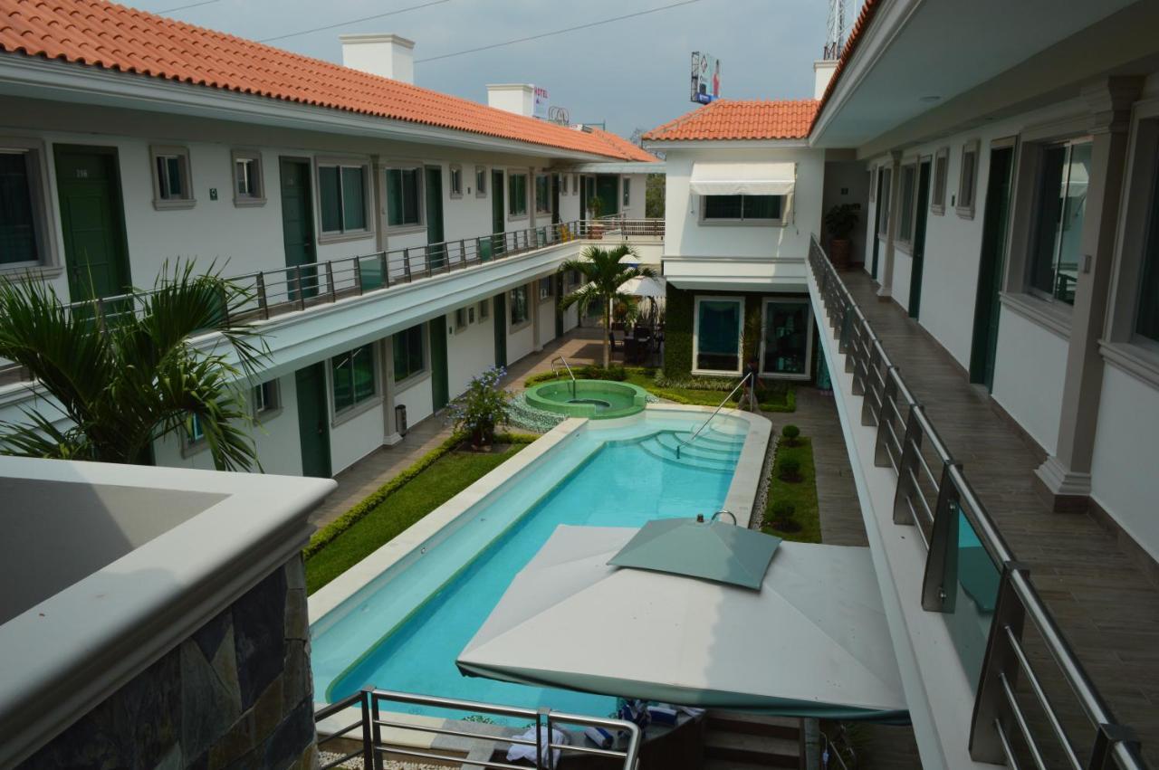 Hotel Villa Magna Poza Rica Extérieur photo