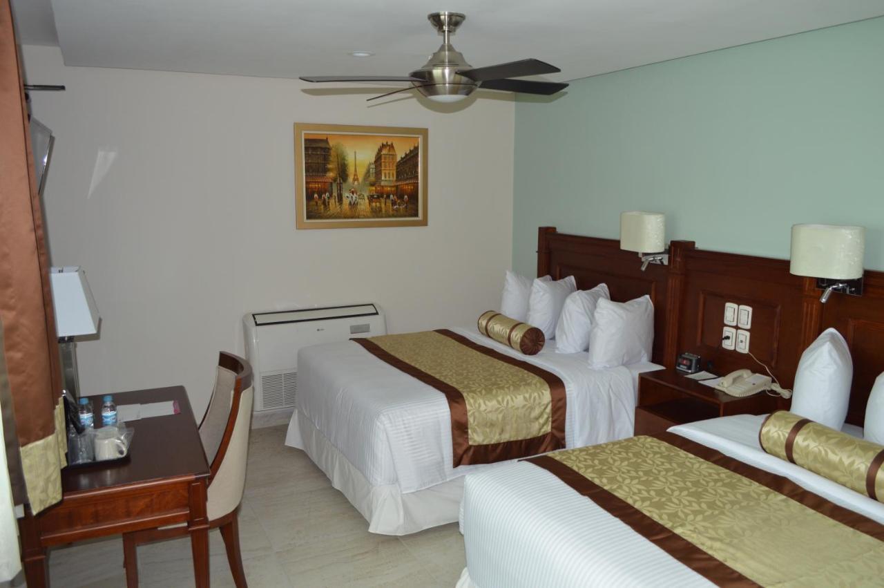 Hotel Villa Magna Poza Rica Extérieur photo