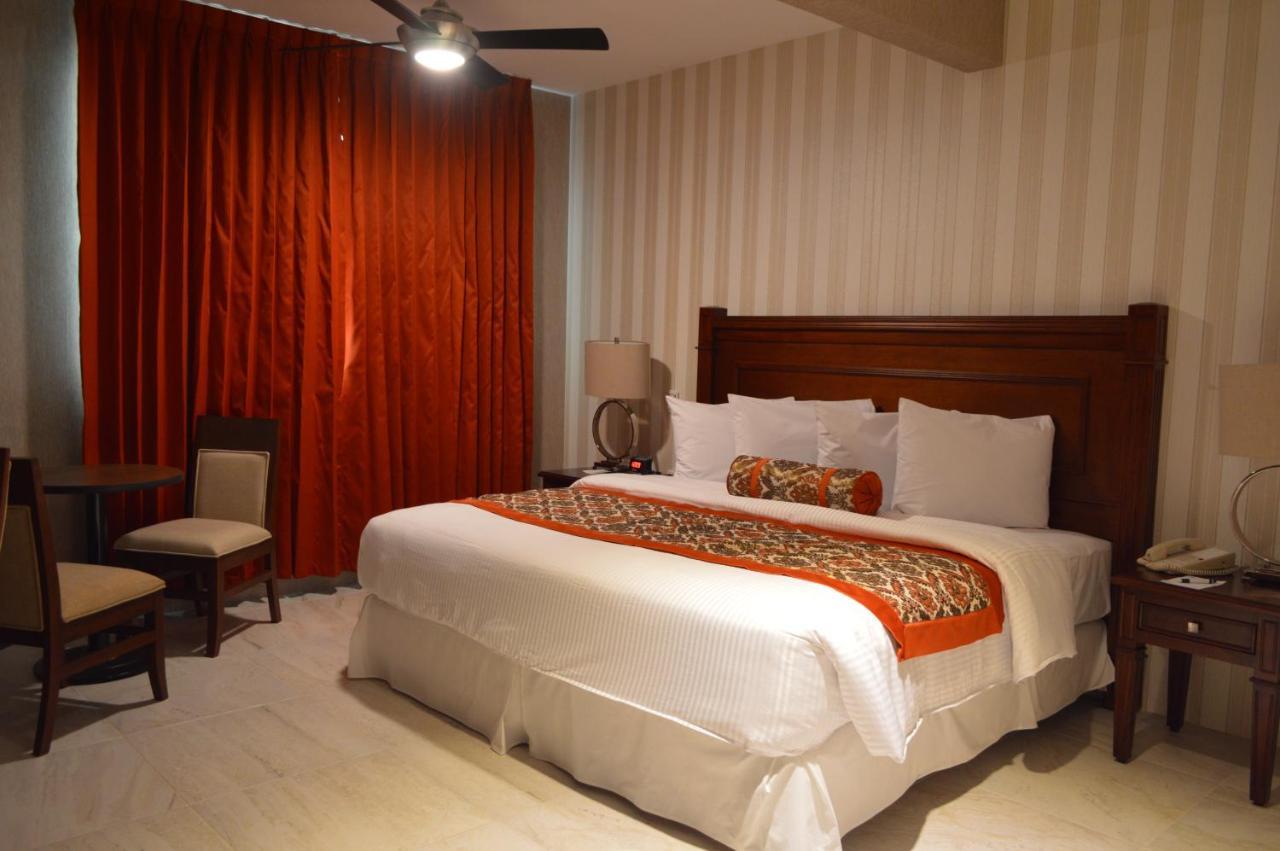 Hotel Villa Magna Poza Rica Extérieur photo