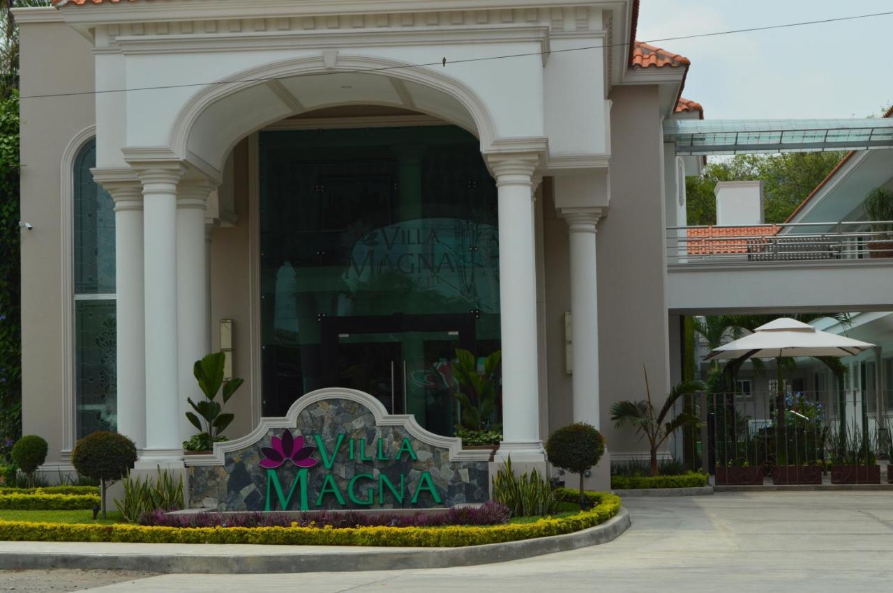 Hotel Villa Magna Poza Rica Extérieur photo